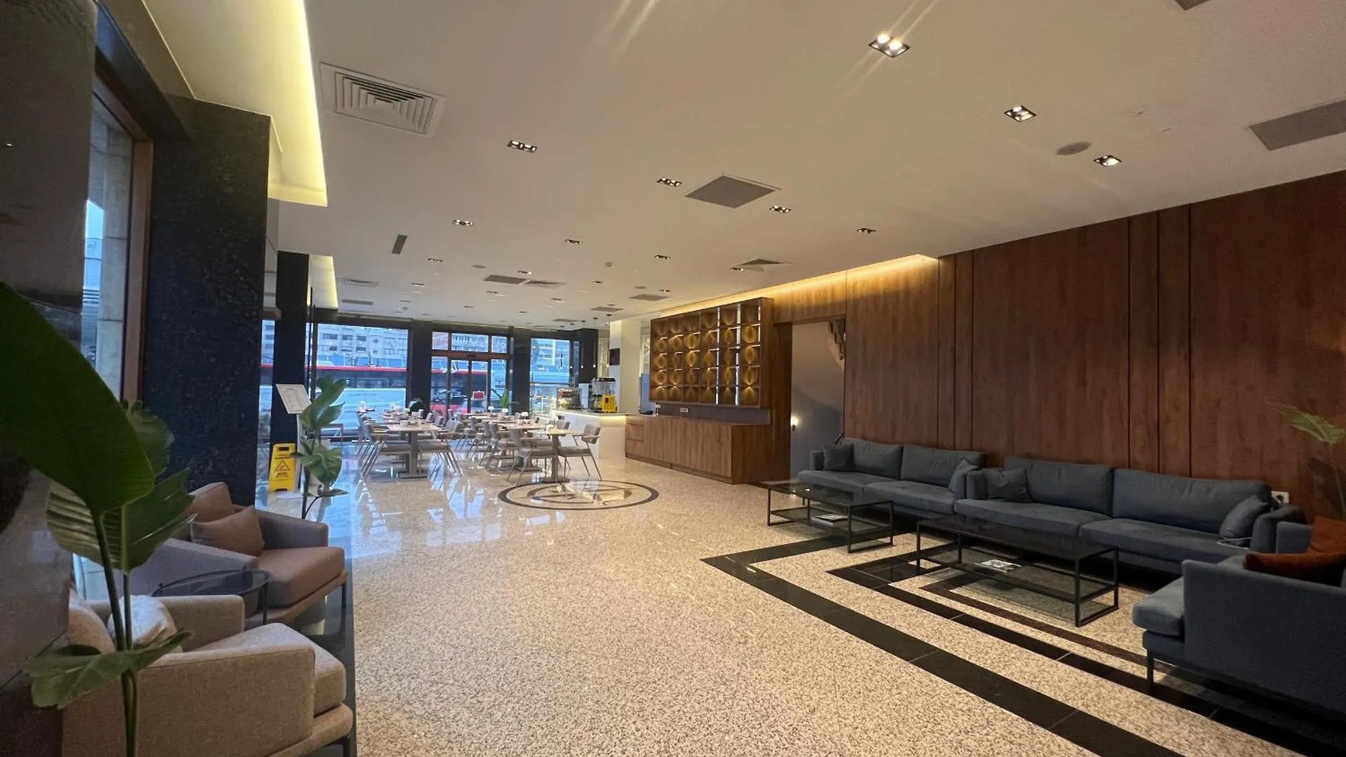 Istanblu Hotel&Spa Esmirna