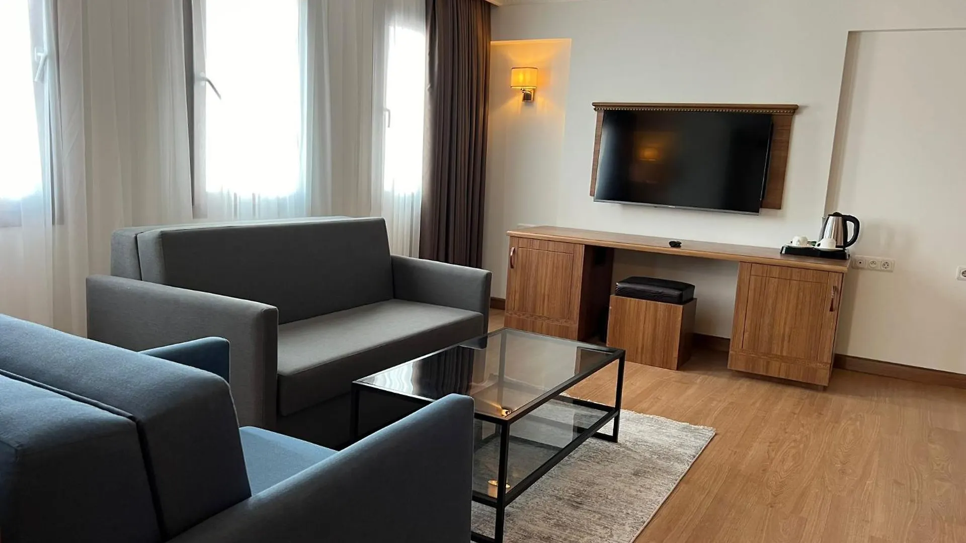 Istanblu Hotel&Spa Esmirna Hotel